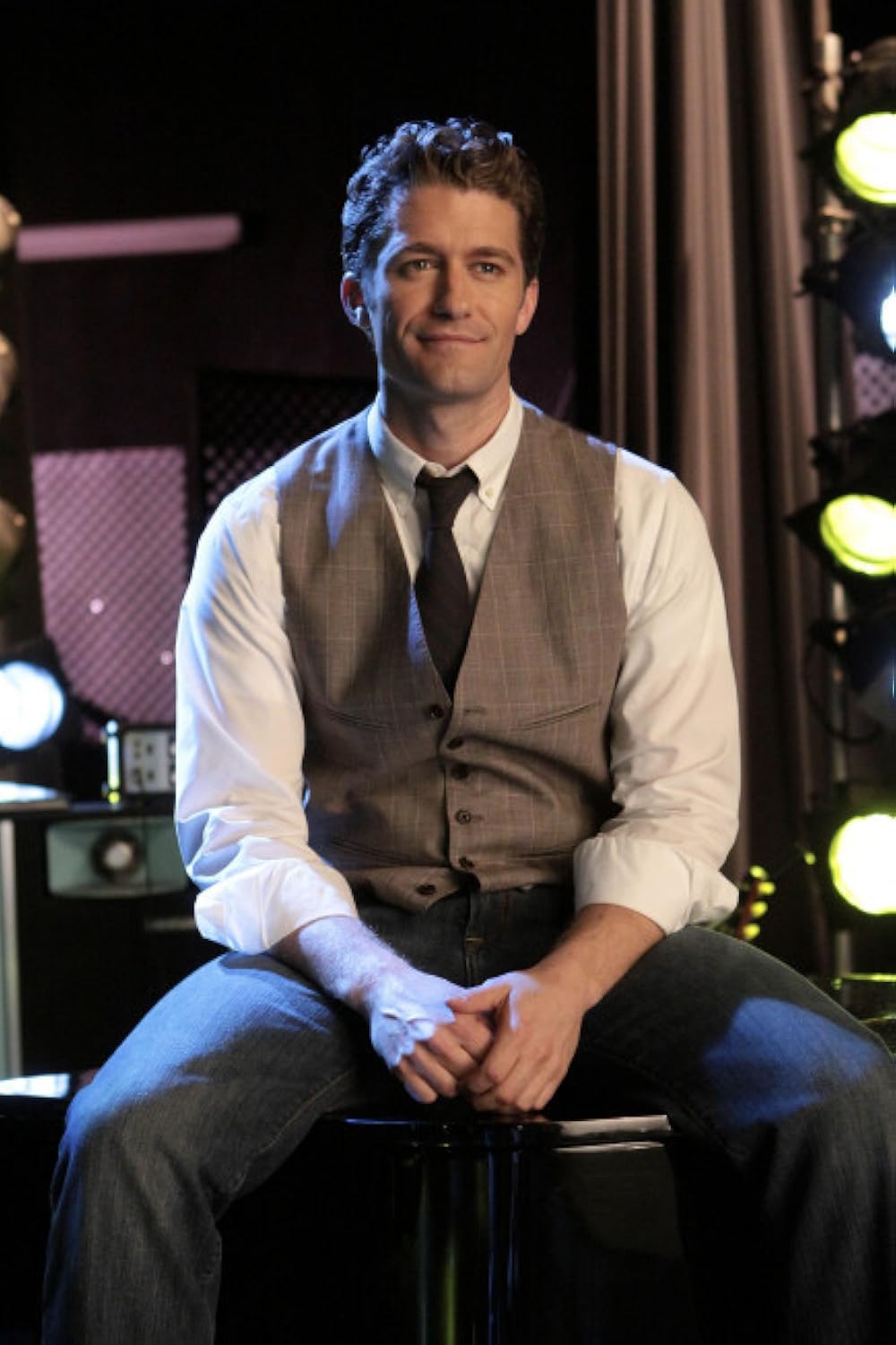 Crowd at a Matthew Morrison show