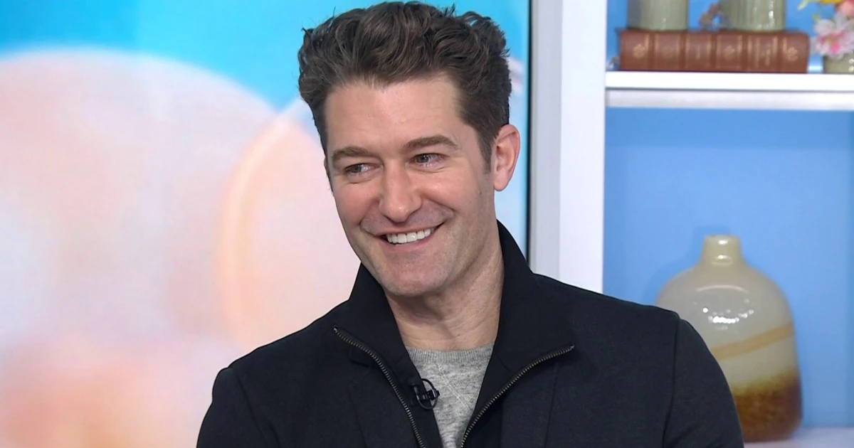 Matthew Morrison live performance